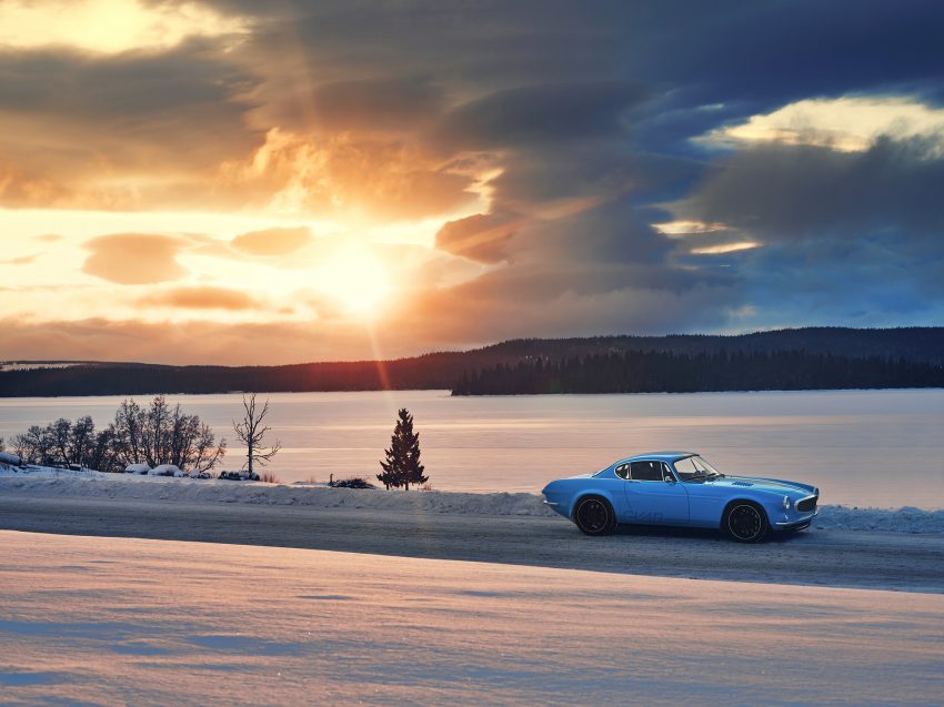 2021 Volvo P1800 Cyan - Side Wallpaper 850x637 #41