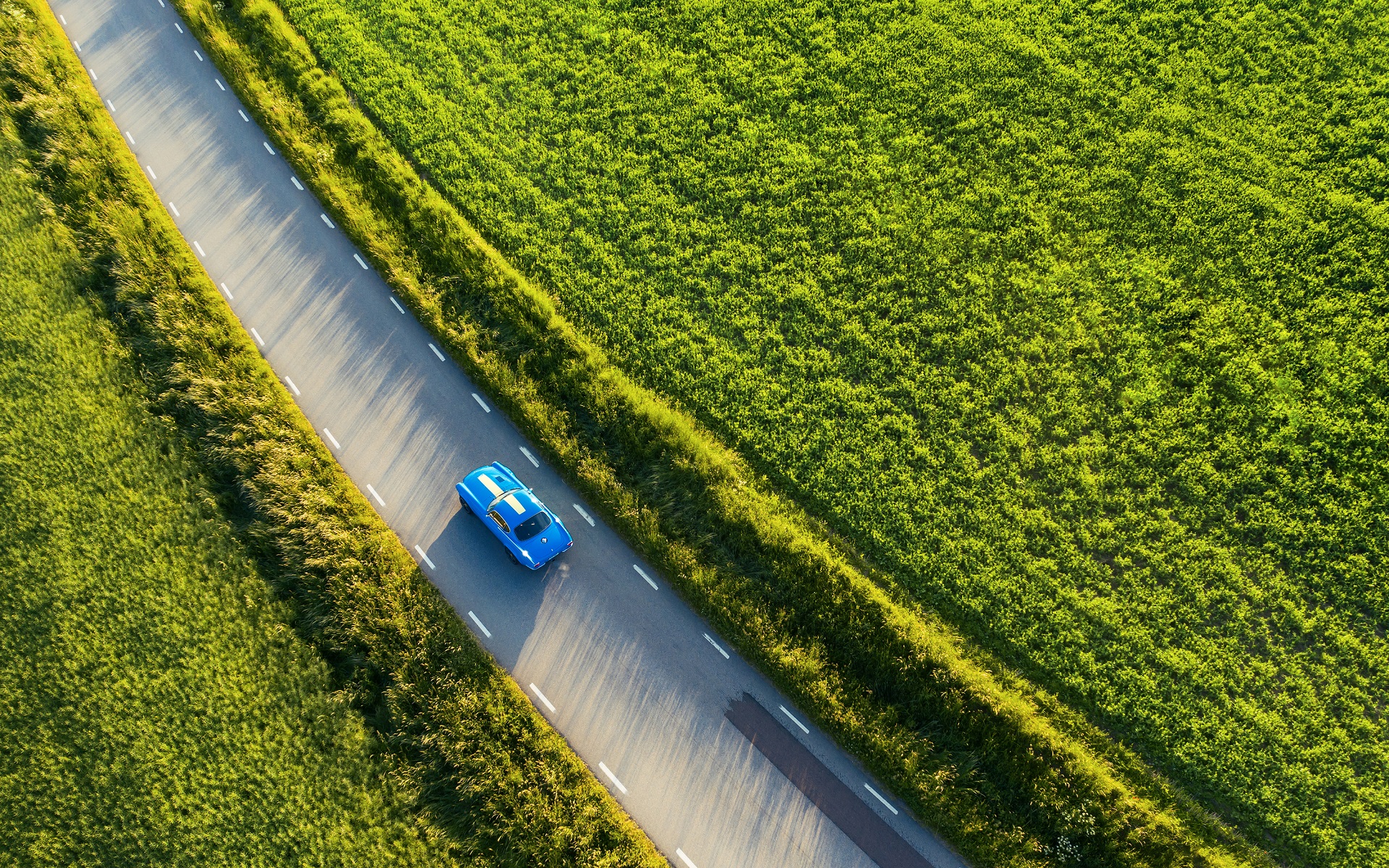 Download 2021 Volvo P1800 Cyan - Top HD Wallpaper 1920x1200 #9