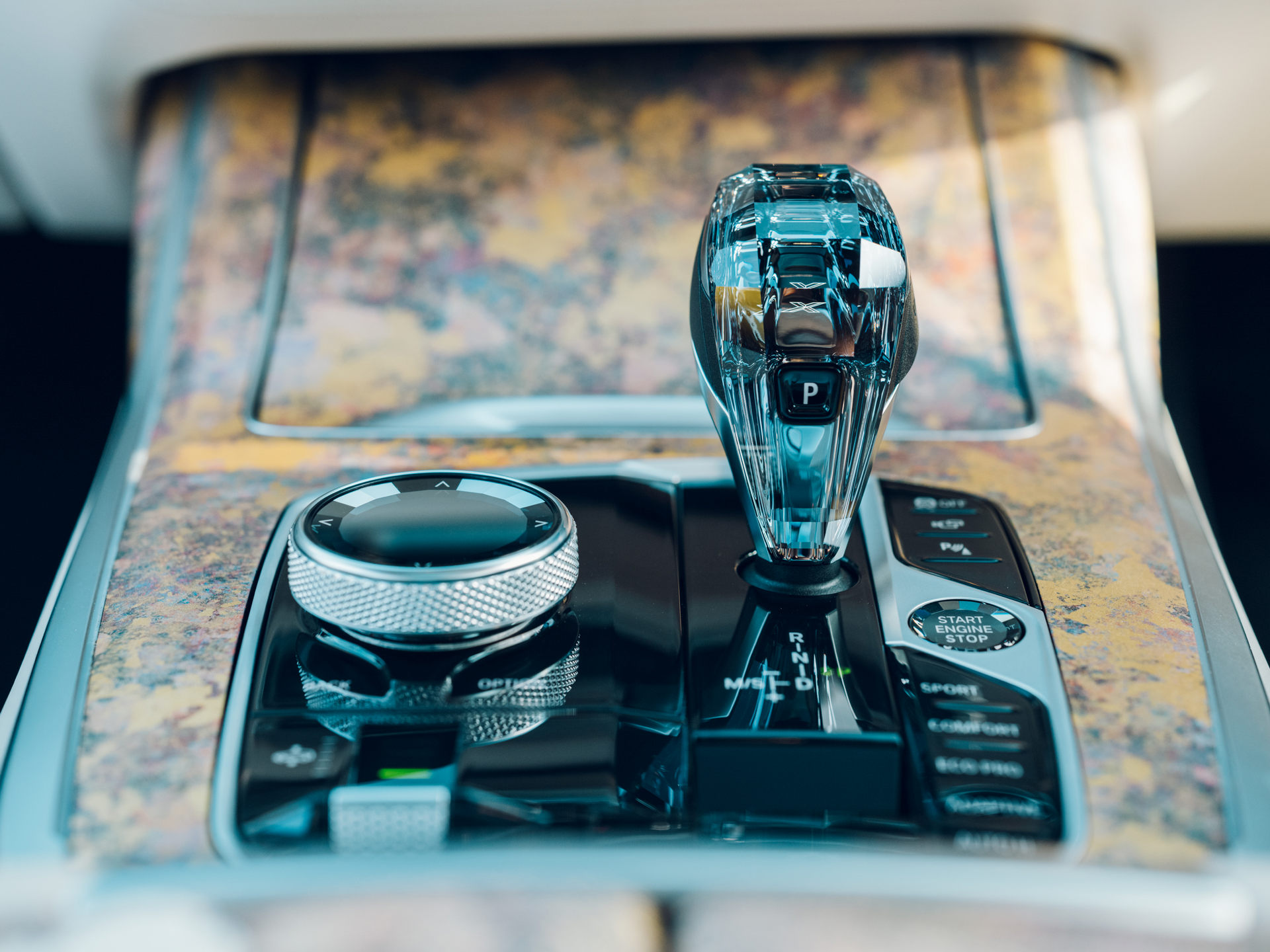 Download 2022 BMW X7 Nishijin Edition - Interior, Detail HD Wallpaper 1920x1440 #21