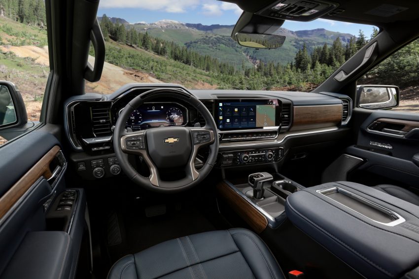 2022 Chevrolet Silverado High Country - Interior, Cockpit Wallpaper 850x567 #8