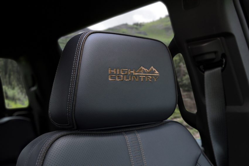 2022 Chevrolet Silverado High Country Wallpaper 850x567 #6