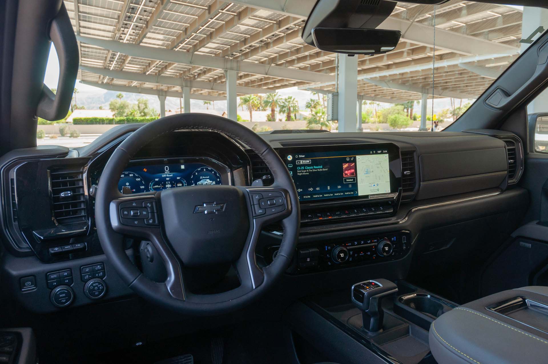 Download 2022 Chevrolet Silverado ZR2 - Interior, Detail HD Wallpaper 1920x1275 #80