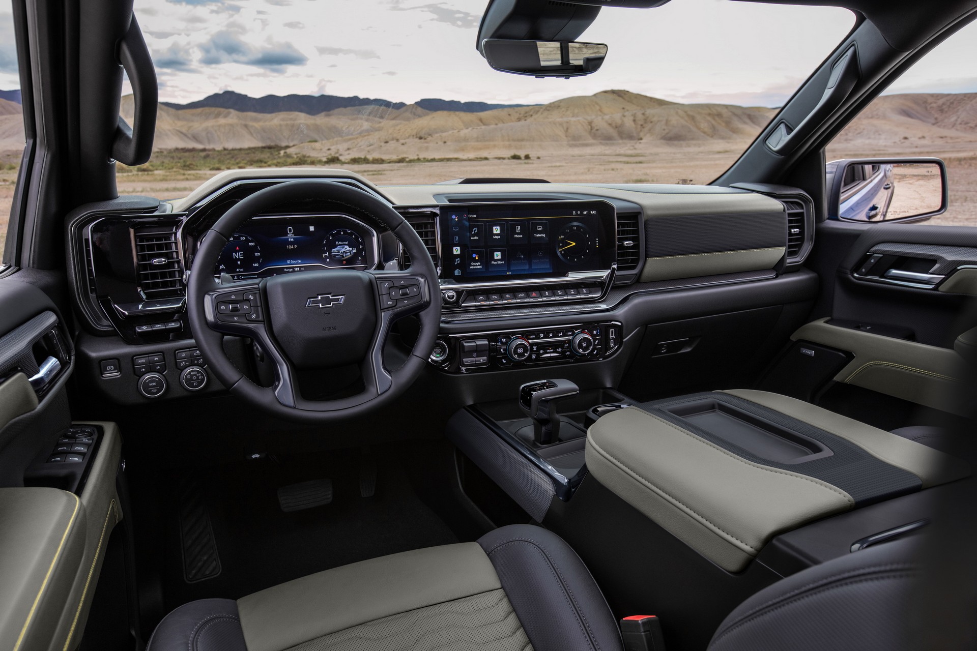 Download 2022 Chevrolet Silverado ZR2 - Interior HD Wallpaper 1920x1280 #13