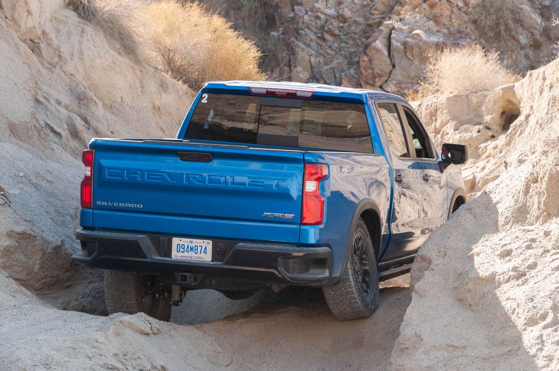 Download 2022 Chevrolet Silverado ZR2 - Off-Road HD Wallpaper 1920x1275 #44