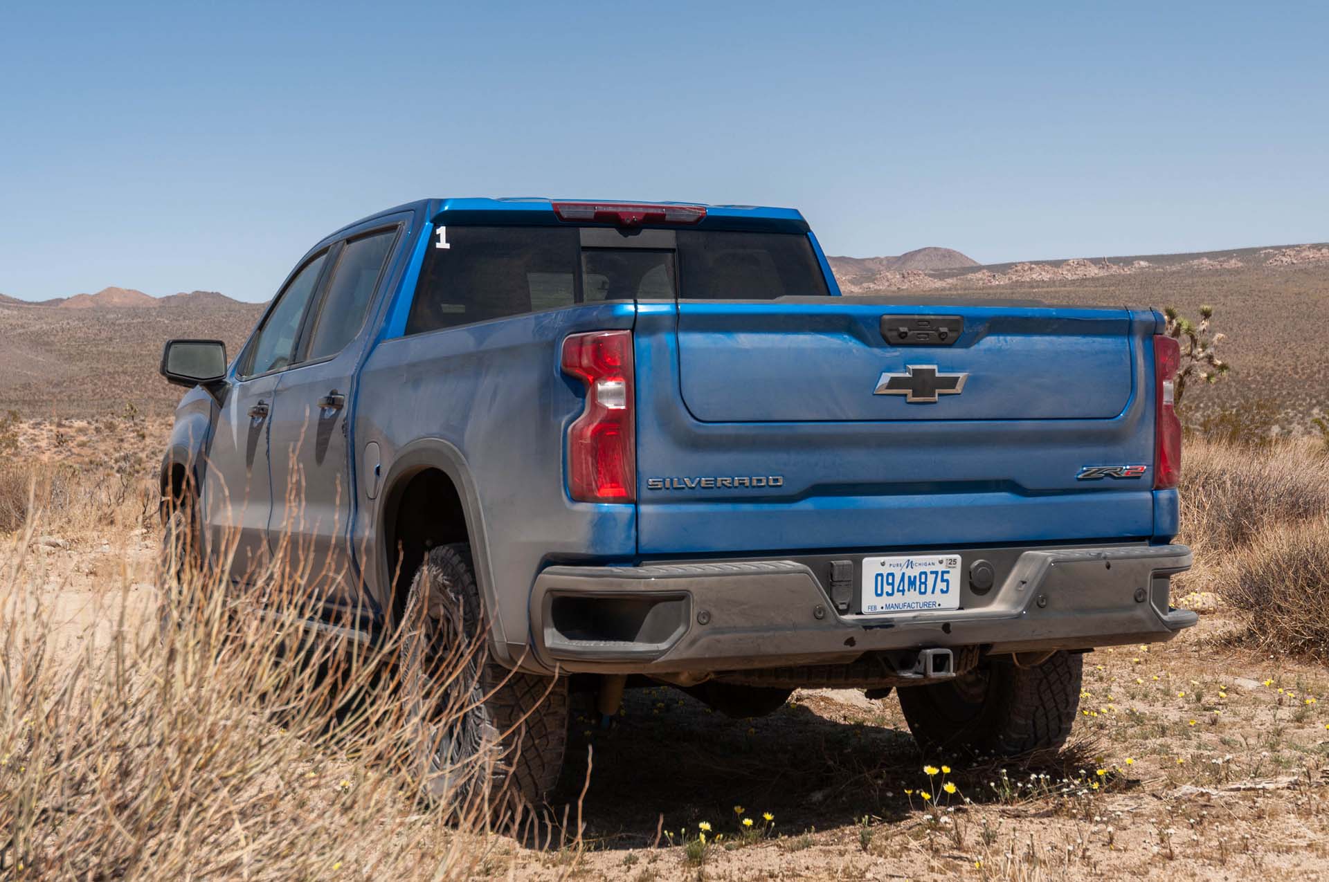 Download 2022 Chevrolet Silverado ZR2 - Rear Three-Quarter HD Wallpaper 1920x1275 #32