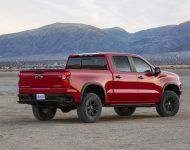 2022 Chevrolet Silverado ZR2 - Rear Three-Quarter Wallpaper 190x150
