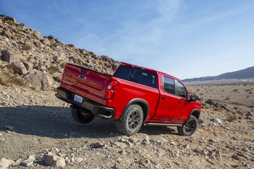 2022 Chevrolet Silverado ZR2 - Rear Three-Quarter Wallpaper 850x567 #22
