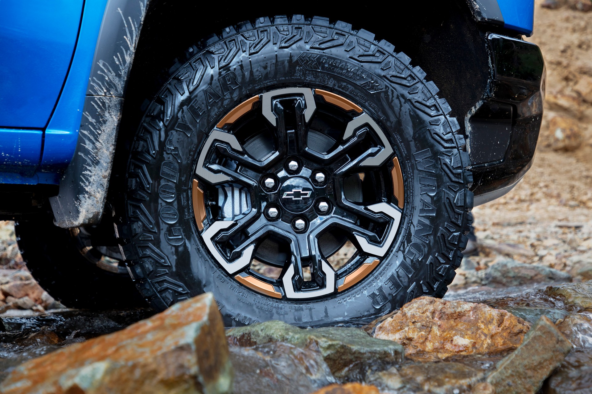Download 2022 Chevrolet Silverado ZR2 - Wheel HD Wallpaper 1920x1280 #10
