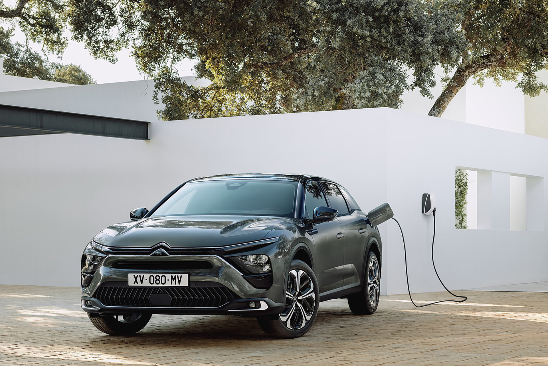 Download 2022 Citroën C5 X - Charging HD Wallpaper 1921x1281 #9