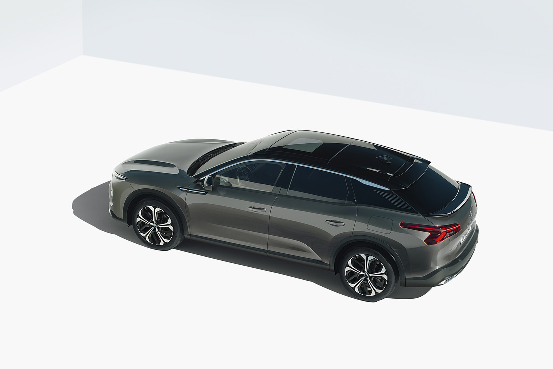 Download 2022 Citroën C5 X - Top HD Wallpaper 1921x1281 #13