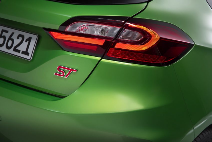 2022 Ford Fiesta ST - Tail Light Wallpaper 850x567 #11