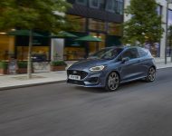 2022 Ford Fiesta Van - Front Three-Quarter Wallpaper 190x150