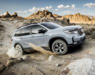 2022 Honda Passport TrailSport - Off-Road Wallpaper 190x150