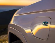 2022 Jeep Grand Cherokee Summit 4xe - Charging Connector Wallpaper 190x150