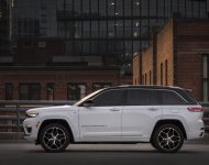 2022 Jeep Grand Cherokee Summit Reserve - Side Wallpaper 190x150