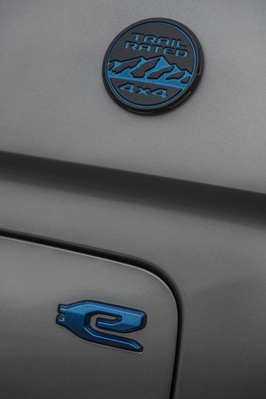 2022 Jeep Grand Cherokee Trailhawk 4xe - Badge Phone Wallpaper 850x1275 #46