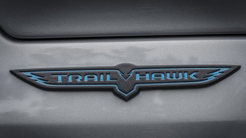 2022 Jeep Grand Cherokee Trailhawk 4xe - Badge Wallpaper 850x477 #44