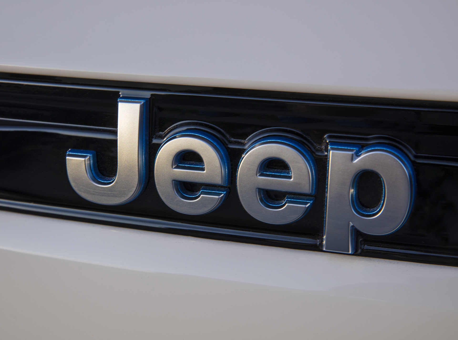 Download 2022 Jeep Grand Cherokee Trailhawk 4xe - Badge HD Wallpaper 1921x1430 #43