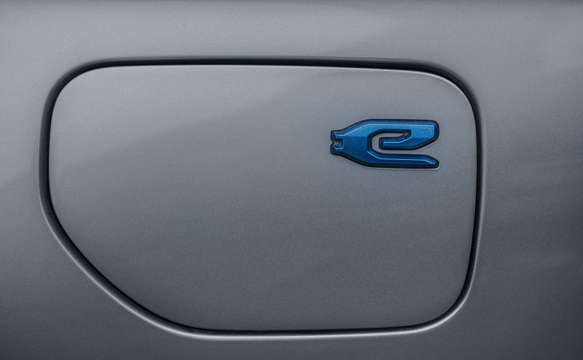 Download 2022 Jeep Grand Cherokee Trailhawk 4xe - Charging Connector HD Wallpaper 1921x1188 #42