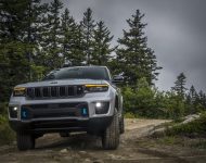 2022 Jeep Grand Cherokee Trailhawk 4xe - Off-Road Wallpaper 190x150