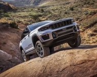 2022 Jeep Grand Cherokee Trailhawk 4xe - Off-Road Wallpaper 190x150
