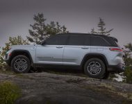 2022 Jeep Grand Cherokee Trailhawk 4xe - Off-Road Wallpaper 190x150
