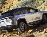 2022 Jeep Grand Cherokee Trailhawk 4xe - Off-Road Wallpaper 190x150