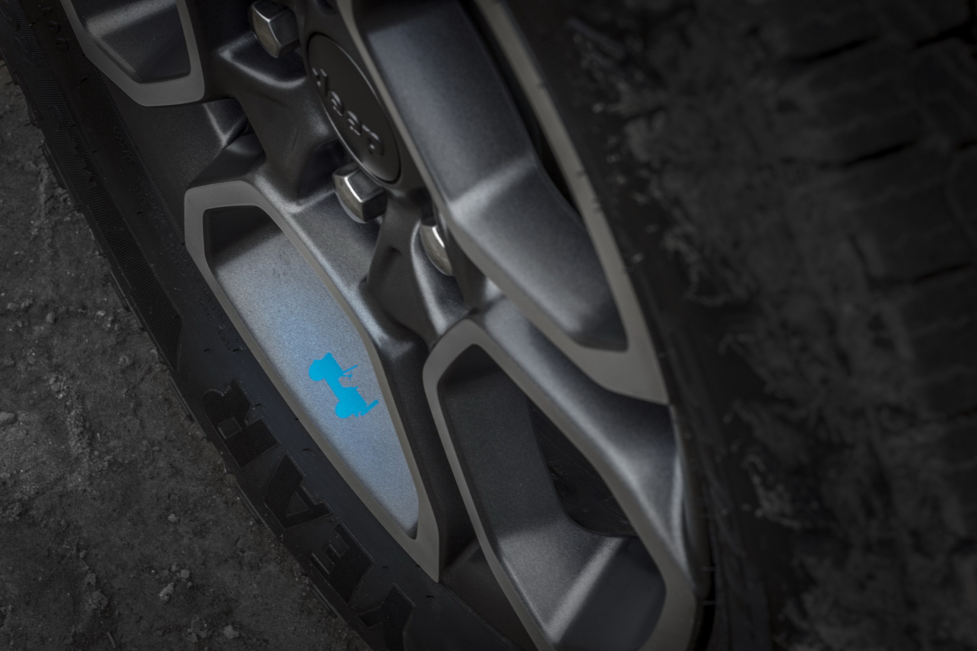 Download 2022 Jeep Grand Cherokee Trailhawk 4xe - Wheel HD Wallpaper 1921x1281 #38