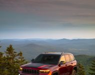 2022 Jeep Grand Cherokee Trailhawk - Front Three-Quarter Wallpaper 190x150