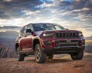 Download 2022 Jeep Grand Cherokee Trailhawk HD Wallpapers and Backgrounds