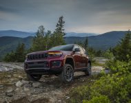 2022 Jeep Grand Cherokee Trailhawk - Off-Road Wallpaper 190x150
