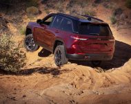 2022 Jeep Grand Cherokee Trailhawk - Off-Road Wallpaper 190x150