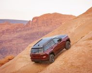 2022 Jeep Grand Cherokee Trailhawk - Off-Road Wallpaper 190x150