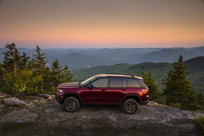 2022 Jeep Grand Cherokee Trailhawk - Off-Road Wallpaper 850x567 #25