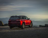 2022 Jeep Grand Cherokee Trailhawk - Rear Three-Quarter Wallpaper 190x150