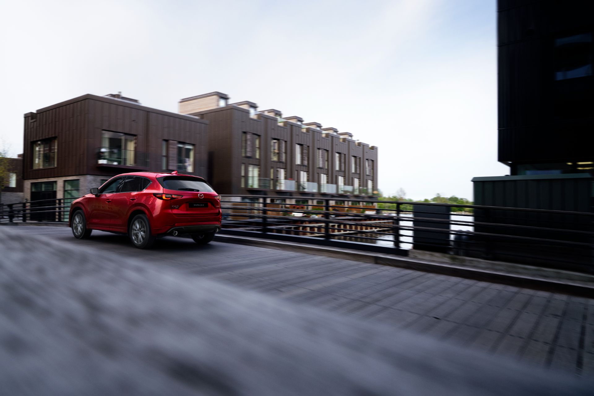 Download 2022 Mazda CX-5 - Rear Three-Quarter HD Wallpaper 1920x1281 #16