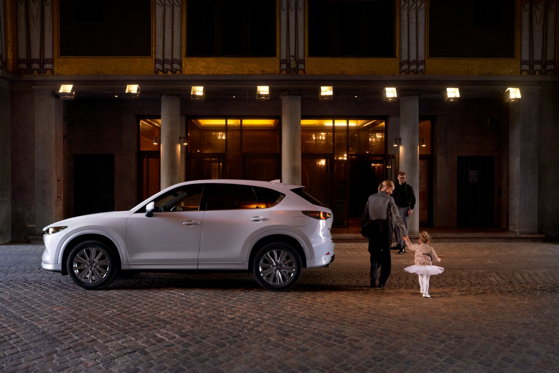 Download 2022 Mazda CX-5 - Side HD Wallpaper 1920x1281 #30