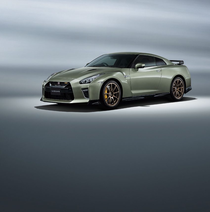 2022 Nissan GT-R T-Spec Edition - Front Three-Quarter Phone Wallpaper 850x860 #9