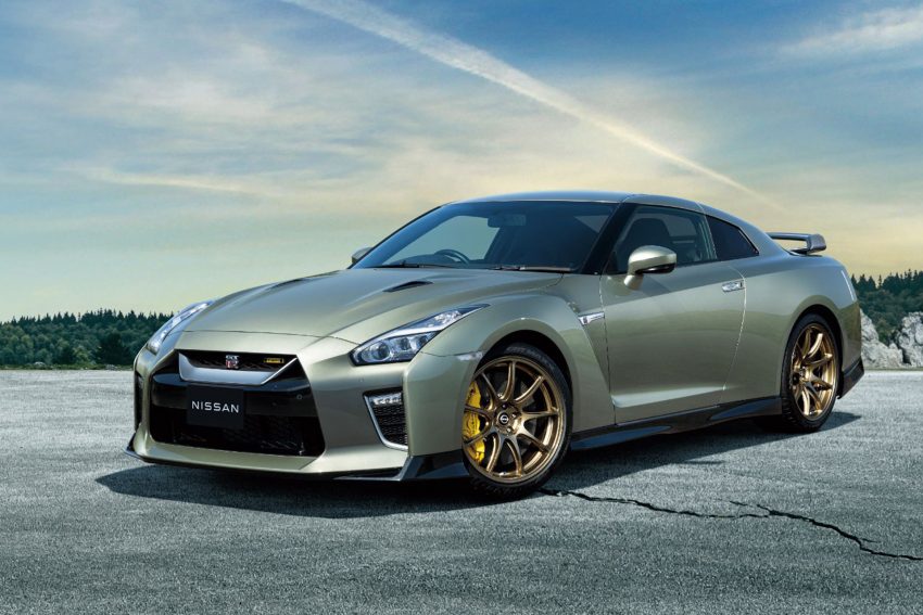 2022 Nissan GT-R T-Spec Edition - Front Three-Quarter Wallpaper 850x567 #1