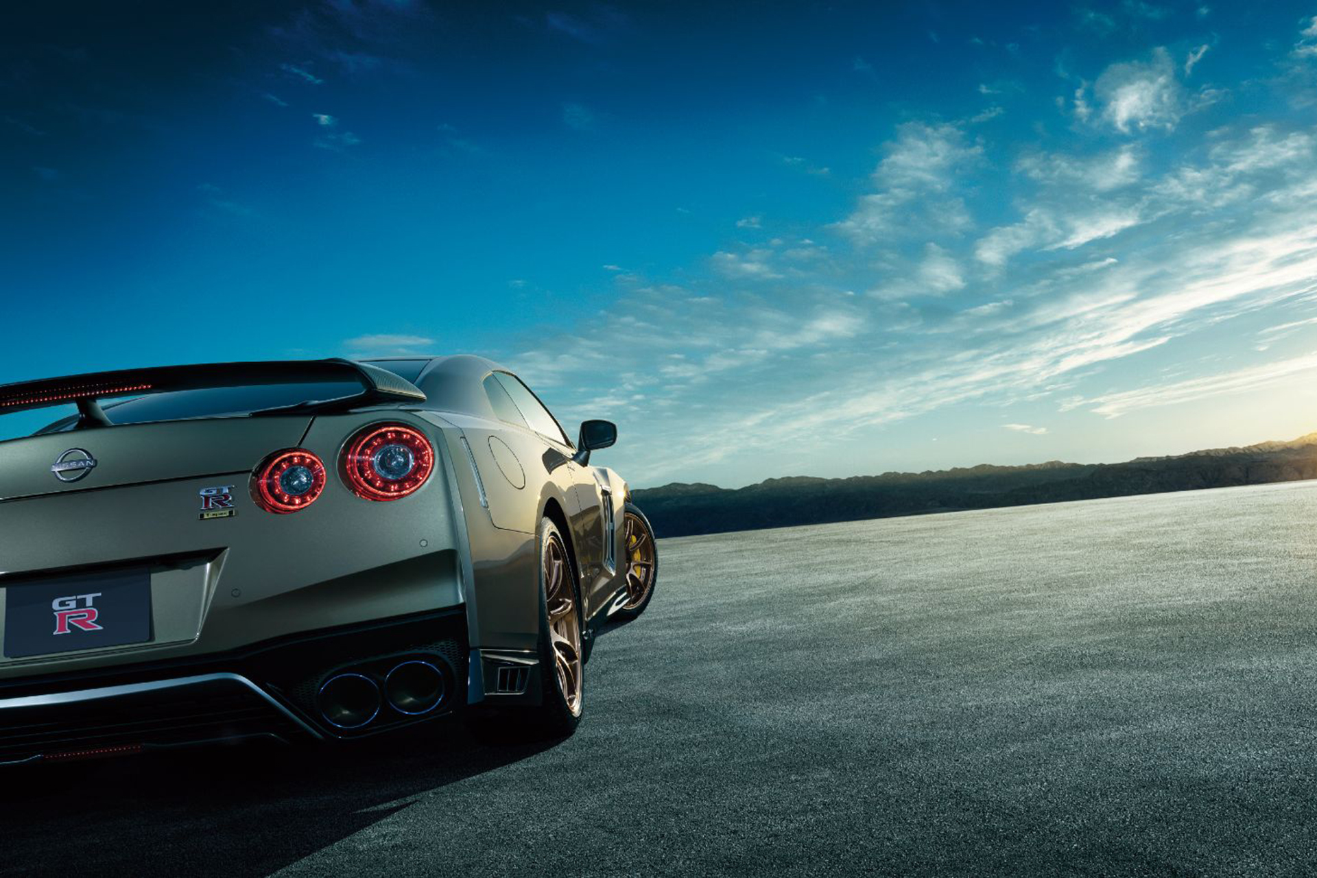 Download 2022 Nissan GT-R T-Spec Edition - Rear HD Wallpaper 1920x1280 #6