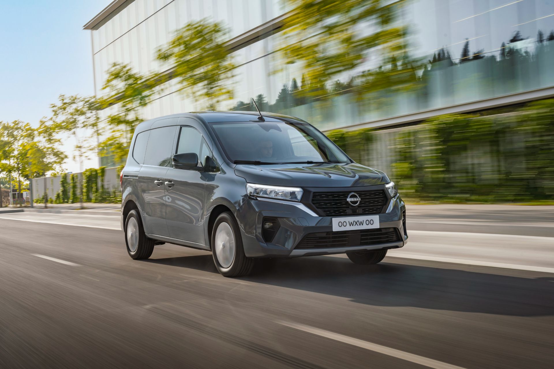 Download 2022 Nissan Townstar Van - Front Three-Quarter HD Wallpaper 1920x1280 #21