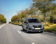 2022 Nissan Townstar Van - Front Three-Quarter Wallpaper 190x150
