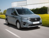 2022 Nissan Townstar Van - Front Three-Quarter Wallpaper 190x150