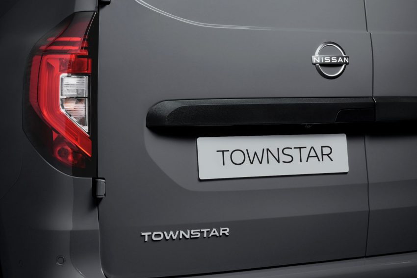 2022 Nissan Townstar Van - Tail Light Wallpaper 850x567 #36