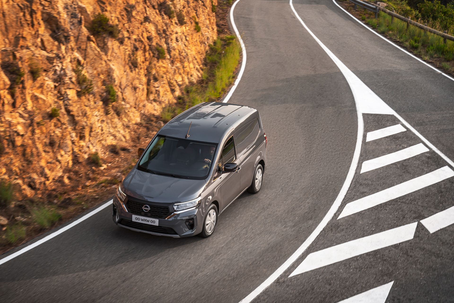 Download 2022 Nissan Townstar Van - Top HD Wallpaper 1920x1280 #26