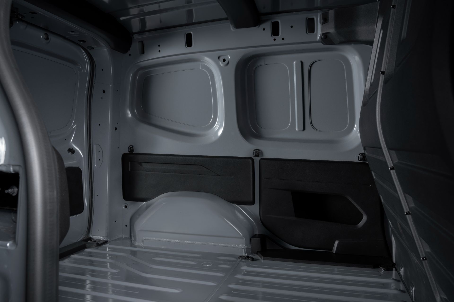 Download 2022 Nissan Townstar Van - Trunk HD Wallpaper 1920x1280 #47