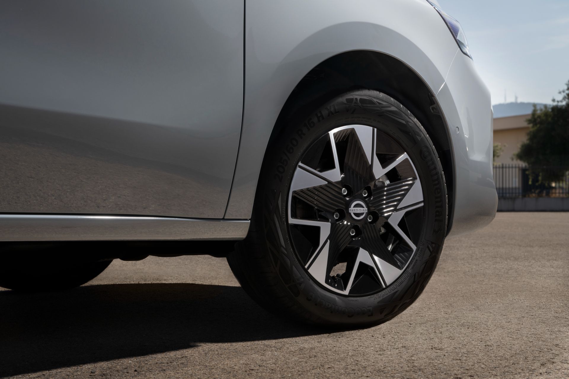 Download 2022 Nissan Townstar Van - Wheel HD Wallpaper 1920x1279 #34