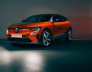 2022 Renault Megane E-Tech - Front Three-Quarter Wallpaper 190x150