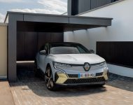2022 Renault Megane E-Tech - Front Wallpaper 190x150