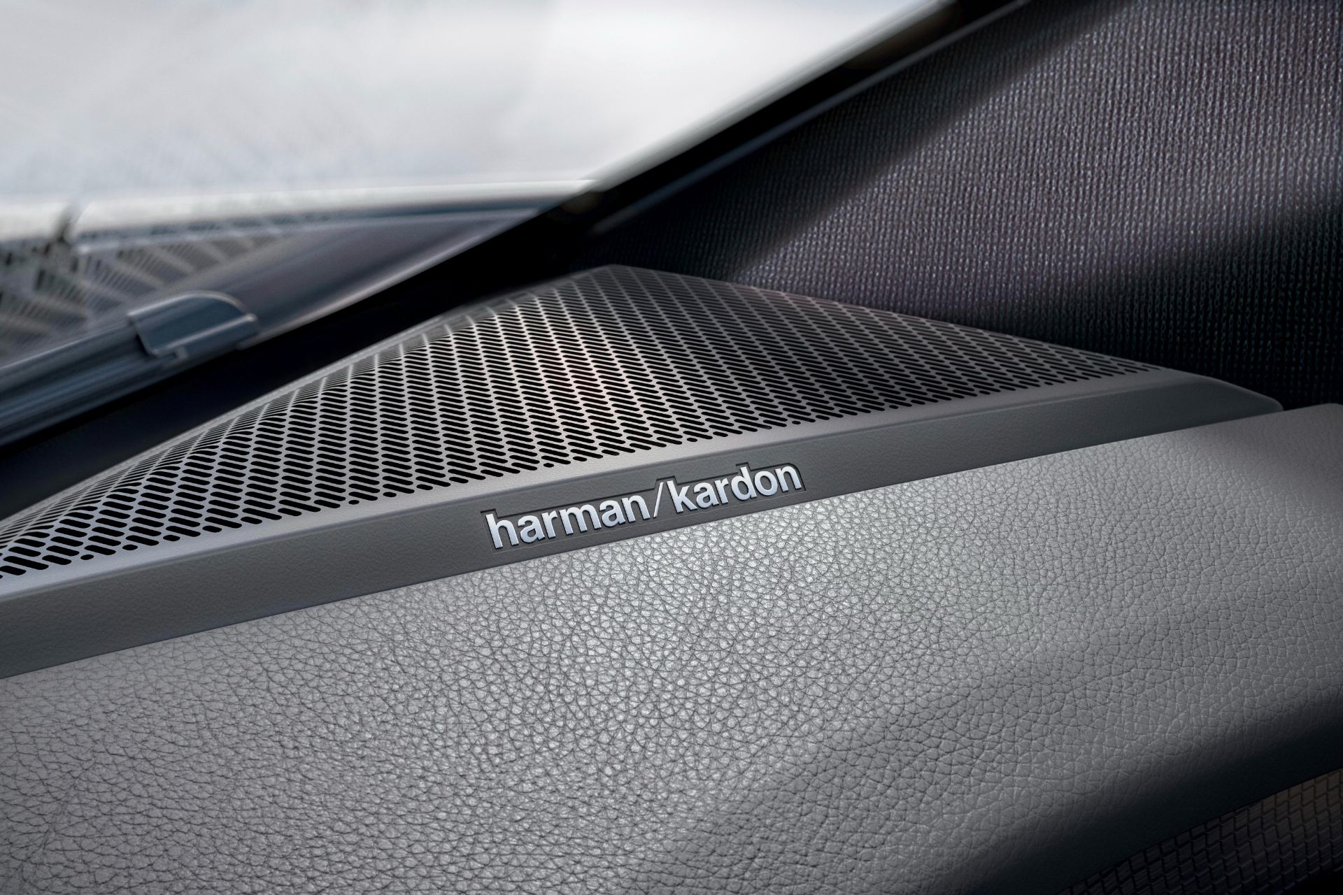 Download 2022 Renault Megane E-Tech - Interior, Detail HD Wallpaper 1920x1280 #102